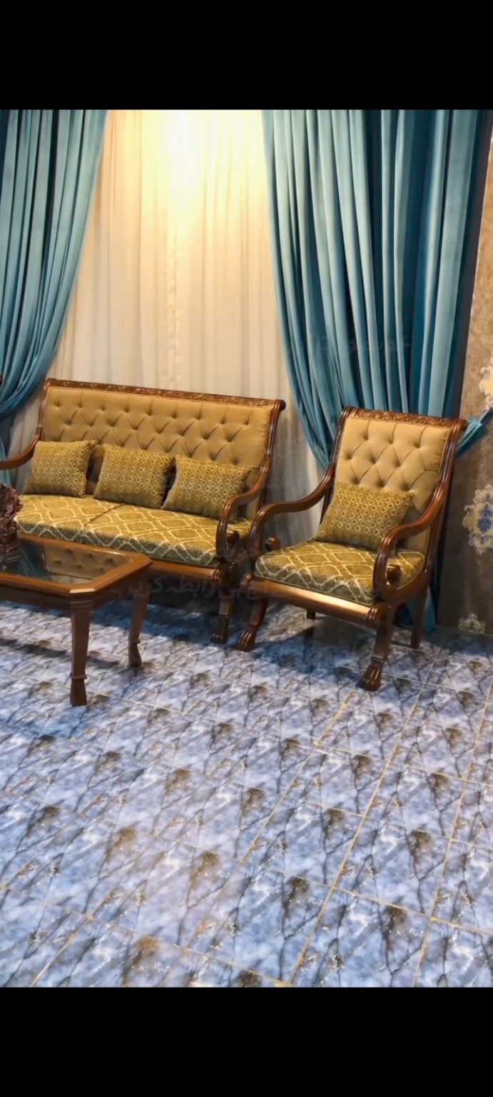 Classic sofa set